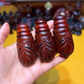 小叶紫檀高油高密手工雕刻可动蚕蛹东南西北男女文玩蝉蛹手把件