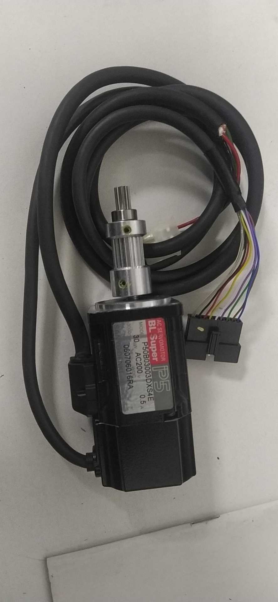 P50B03003DXS4E雅马哈贴片机YT16 M3天龙贴片机30W Z轴上下马达