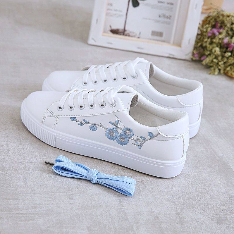 韩版百搭刺绣小白鞋女学生平底休闲运动鞋2019春秋新款低帮板鞋子在类目 女鞋, 帆布鞋中 - 来自Buy2taobao.com提供专业的淘宝代购服务