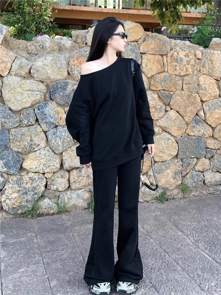 休闲套装女春秋2025年新款高级感气质慵懒风露肩卫衣喇叭裤两件套