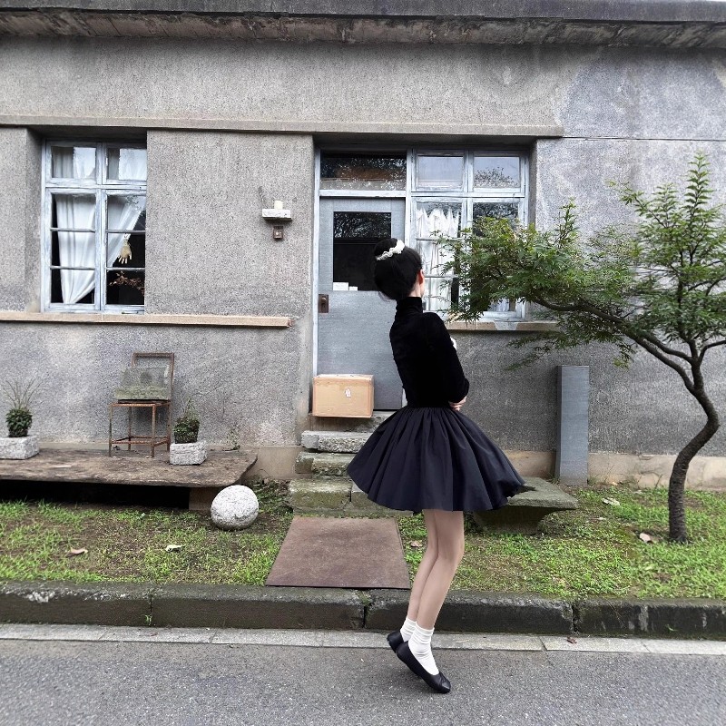 百褶半身裙女春秋季2026年新款高腰显瘦小个子蓬蓬裙短裙a字伞裙