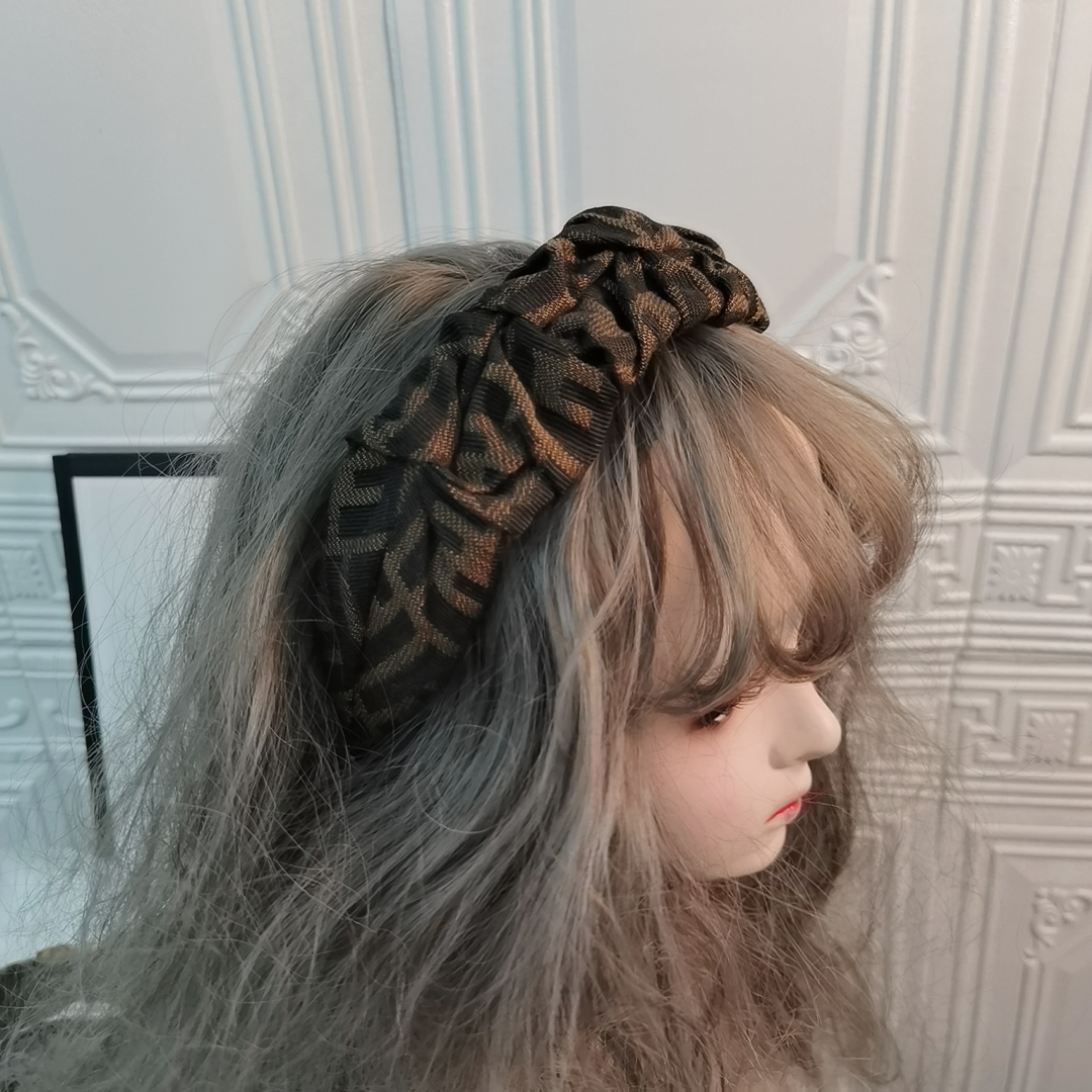 Dior气质价格 Dior气质图片 星期三