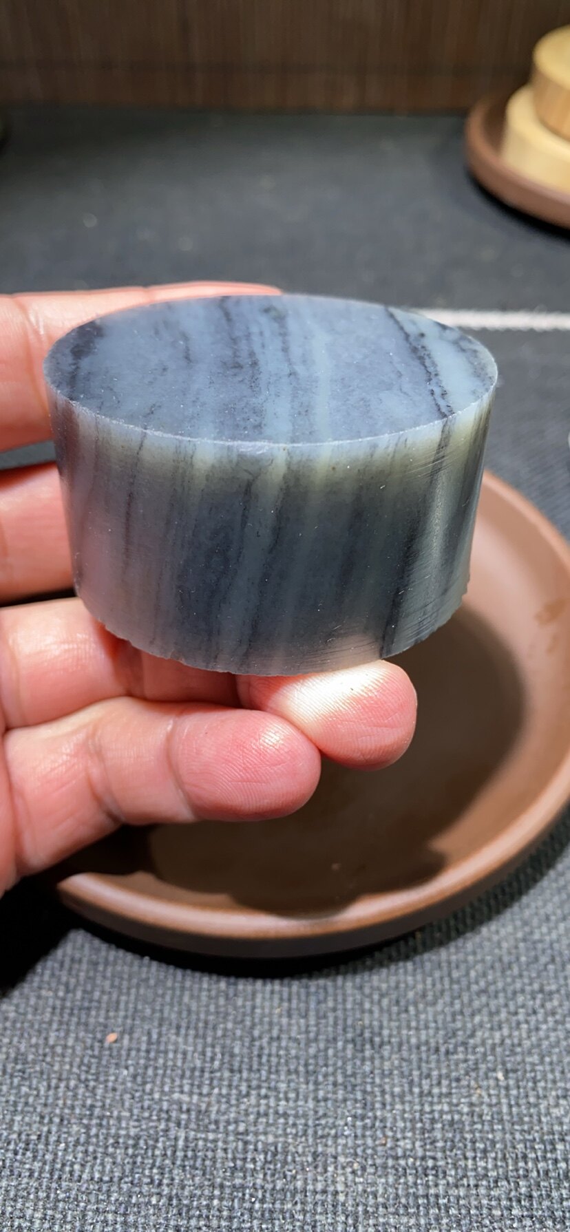 捡漏价新疆和田玉籽料青花玉镯子芯可雕刻可收藏