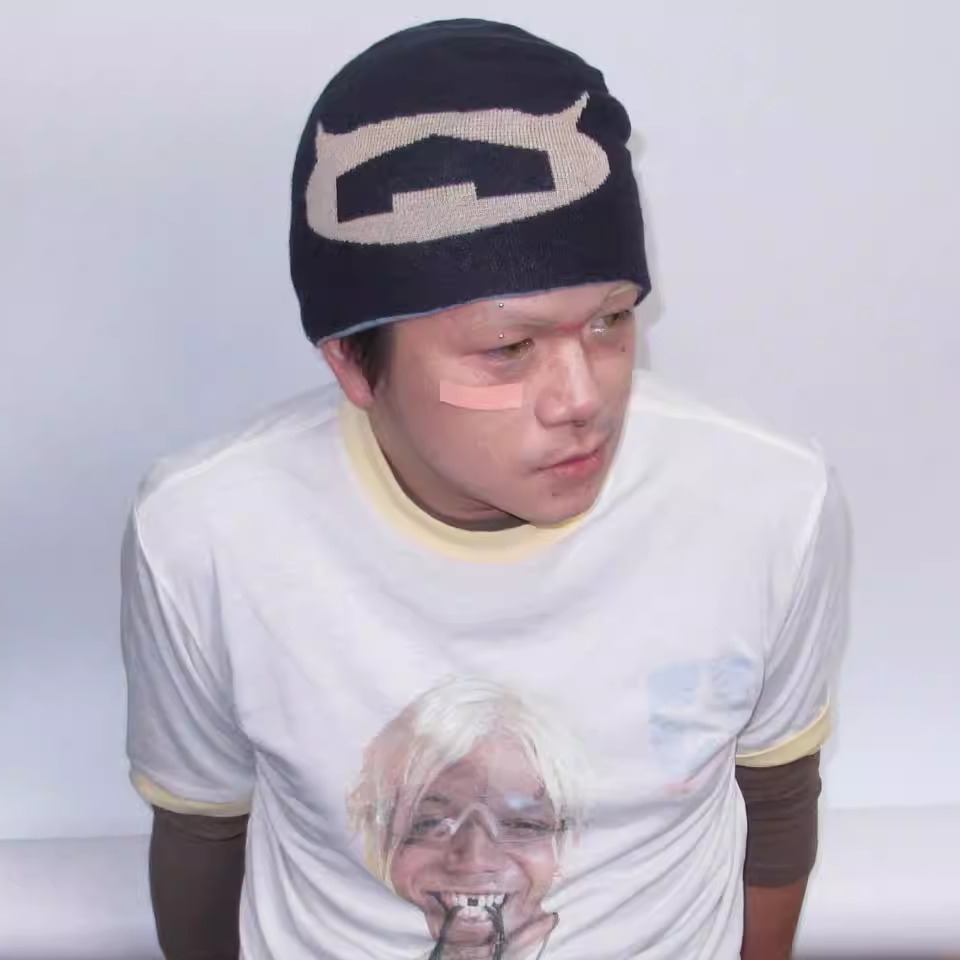 EK恶魔房子双面戴毛织护耳帽