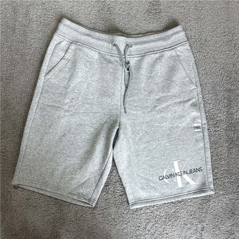 L码CK/Calvin Klein Jeans男士经典款加绒大标灰色直筒五分短裤子