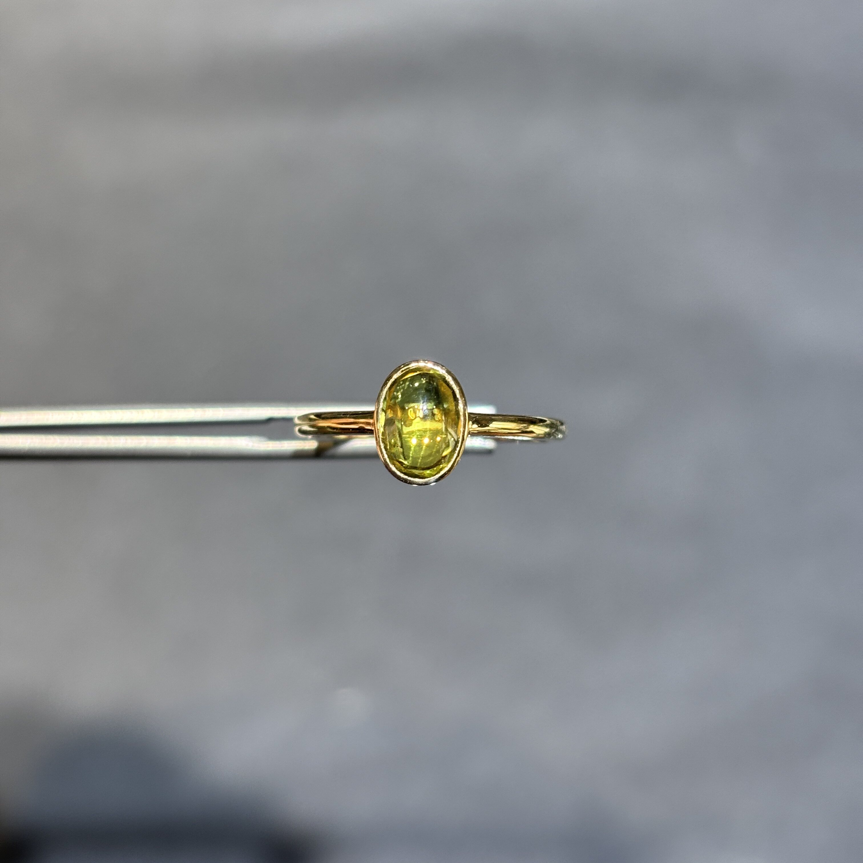 18k金天然黄色花色蓝宝石素面