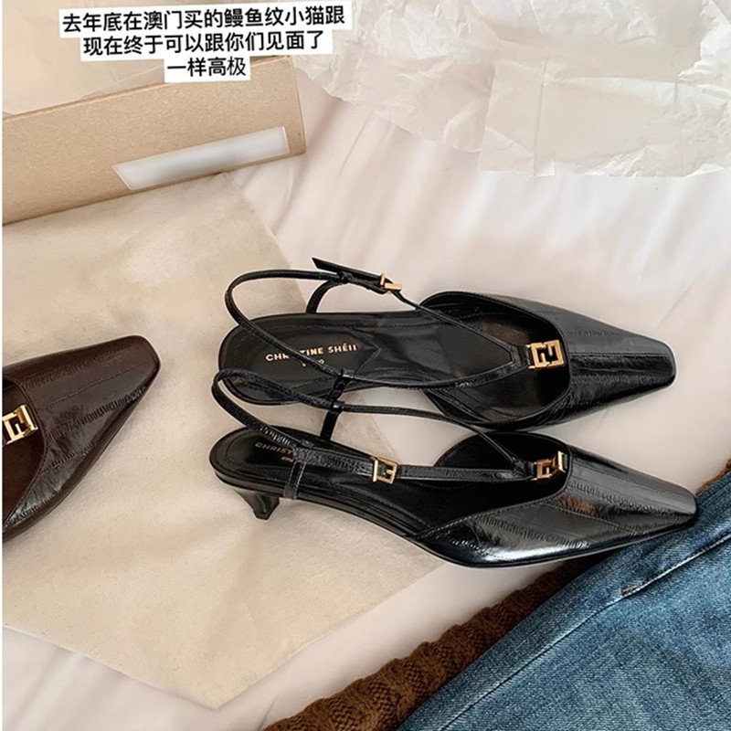 苏茵茵同款 京圈富美~真皮方头小金扣鳗鱼纹小猫跟后空凉鞋女