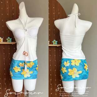 2025新款纯欲风保守挂脖抹胸手绘可爱鸡蛋花裤裙分体游泳衣女温泉