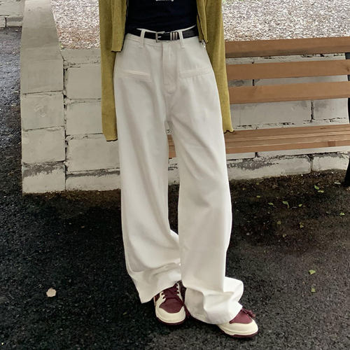 橘子树在哪儿白色高腰直筒牛仔裤