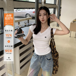 橘子树在哪儿辣妹V领褶皱正肩短袖T恤女夏季修身背后镂空短款上衣