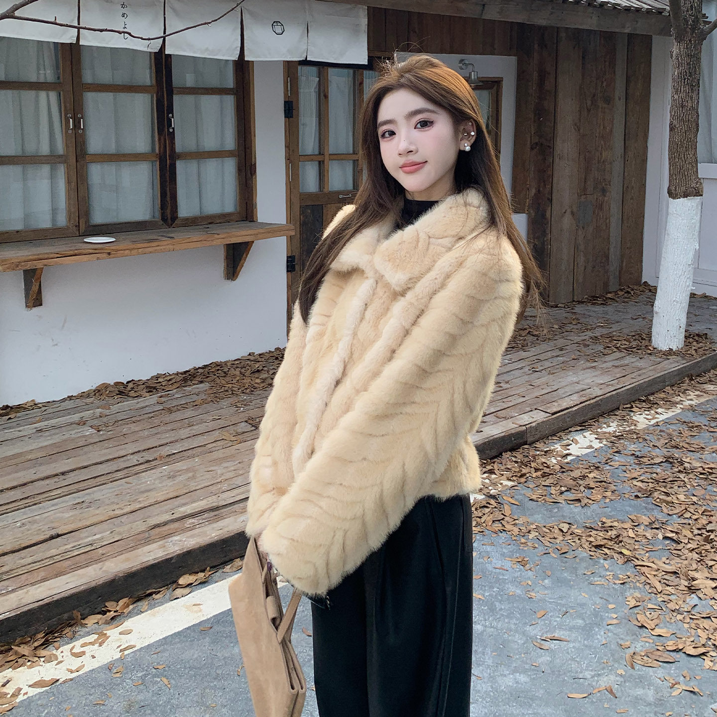 橘子树在哪儿韩系环保皮草女冬季保暖高级感富家千金显瘦毛毛外套