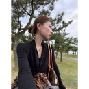 橘子树在哪儿韩系荡领针织衫女秋季带裹胸小众设计感显瘦气质上衣