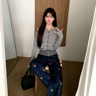 橘子树在哪儿拼接条纹长袖开衫外套女春季简约设计感修身连帽卫衣