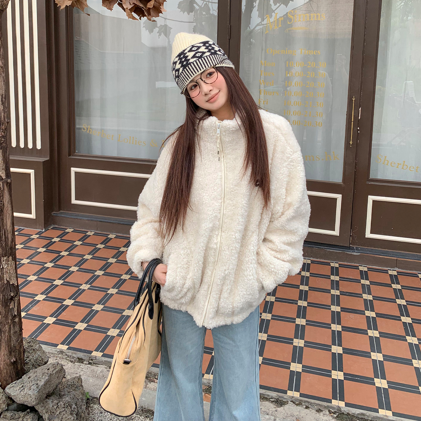 橘子树在哪儿白色立领羊羔毛外套