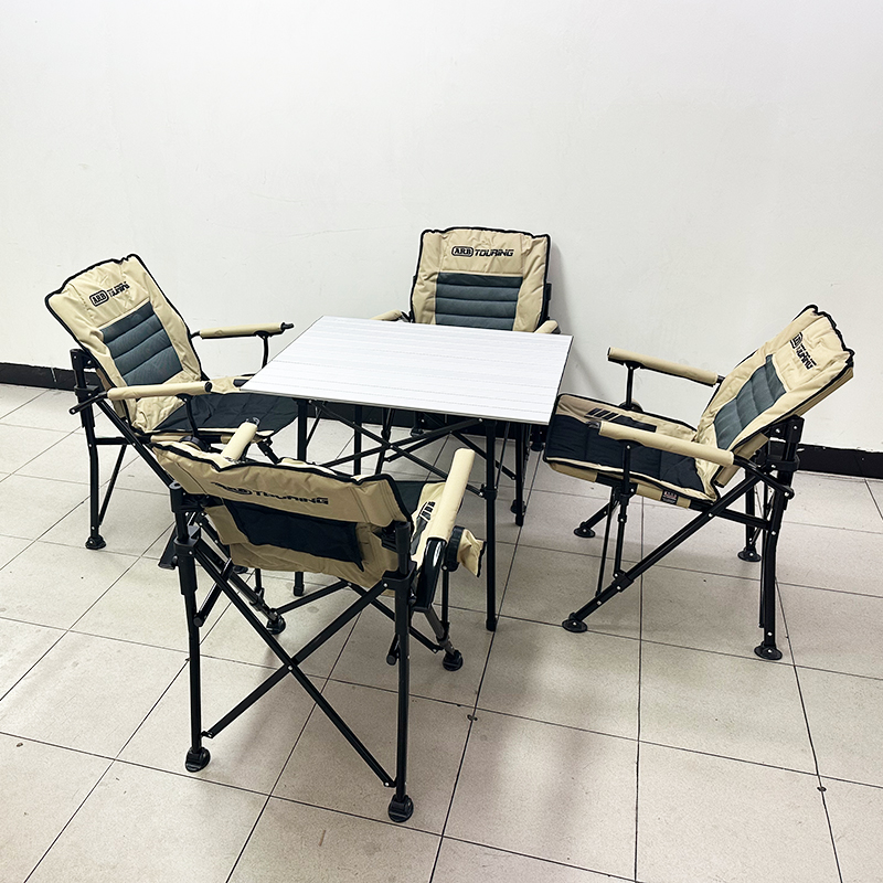 户外露营ARB轻便携带折叠桌椅