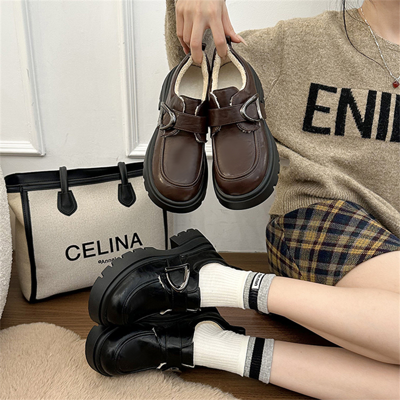 永希女鞋增高气质小皮鞋