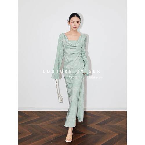 荡领长袖收腰显瘦连衣裙