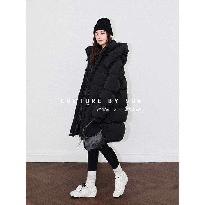SUK 冬日守护神！2025冬季新款中长款连帽宽松90白鹅绒羽绒服女