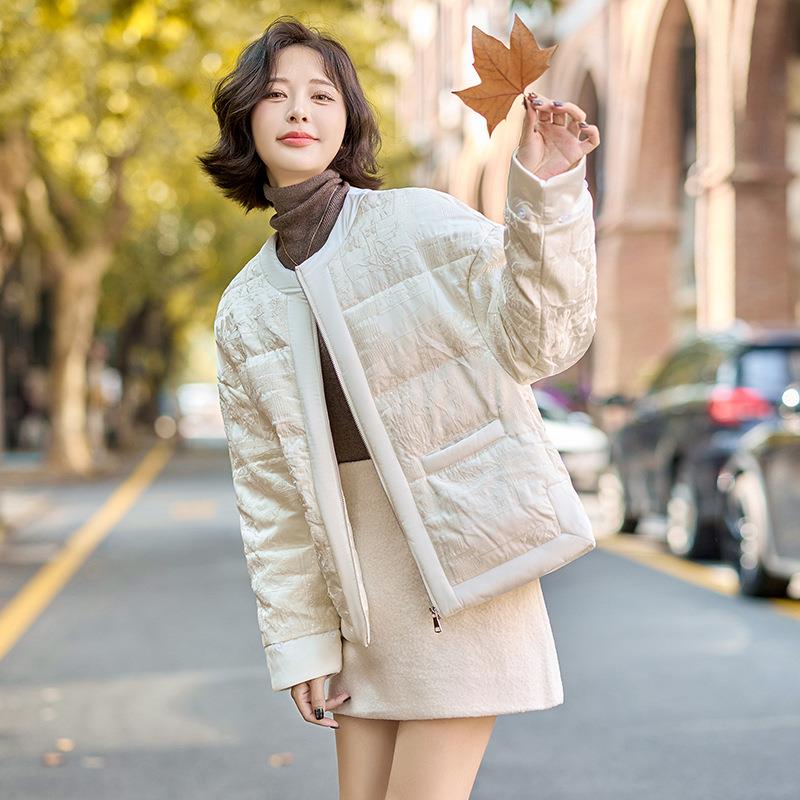 女式羽绒服冬季新G款小香风袖狐狸毛口圆领白鸭绒HG3316-1时尚3外