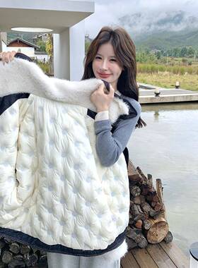 深蓝色仔羊羔领毛大翻牛羽绒服2025冬小个D078-811女子保暖加厚白