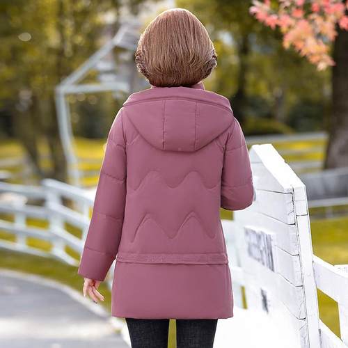 新款短轻保奢正品羽服女款9122—8820白绒鹅绒加厚暖中老年气质大