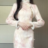 抹茶麻薯2025年冬季 新款 加绒加厚改良旗袍年轻高端气质粉色长裙