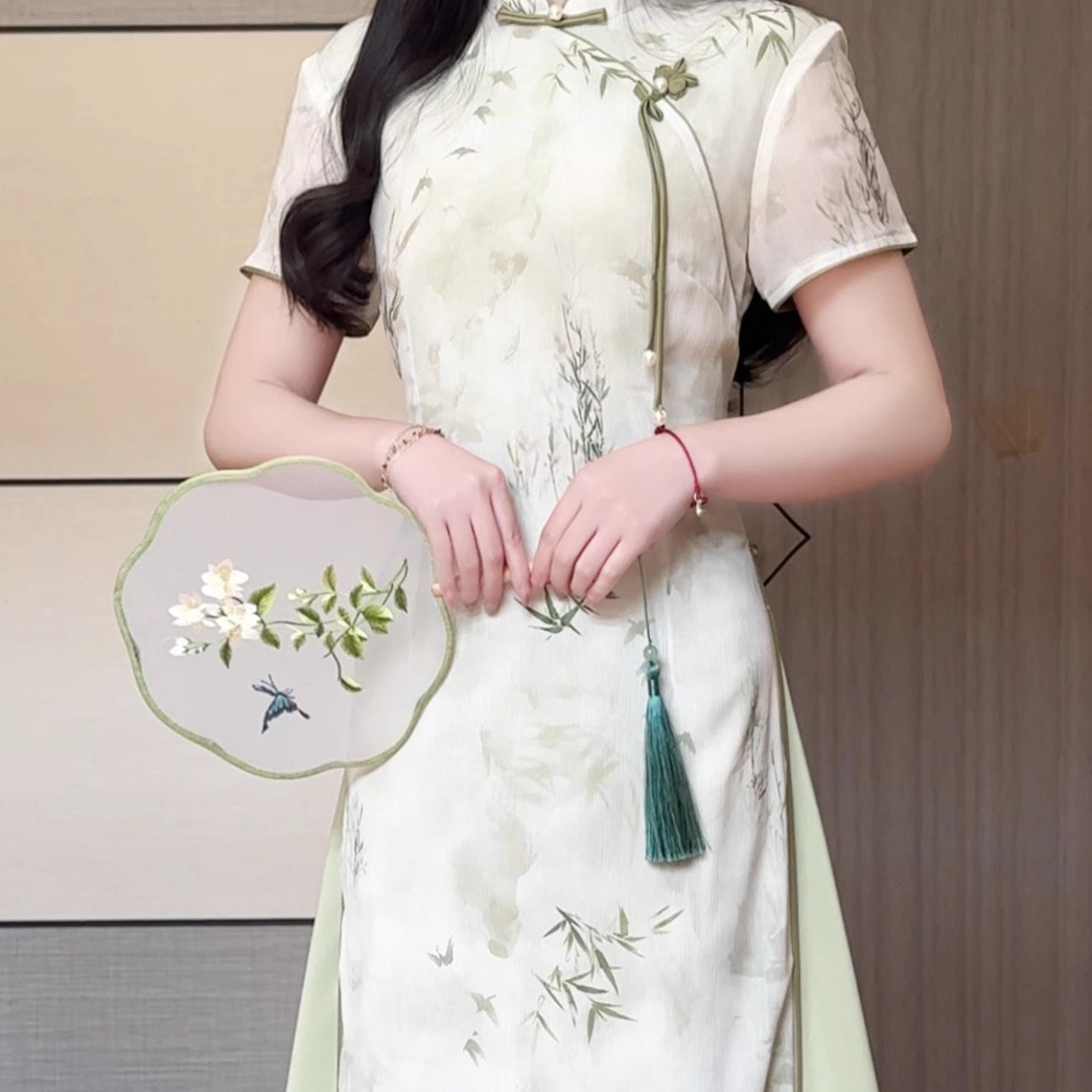 抹茶麻薯2025年春夏季新款绿色素雅奥黛改良旗袍淑女范年轻新中式