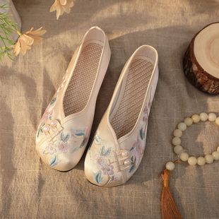 原创缎面老北京布鞋女春夏新款刺绣绣花鞋包头拖鞋平底亚麻凉拖鞋