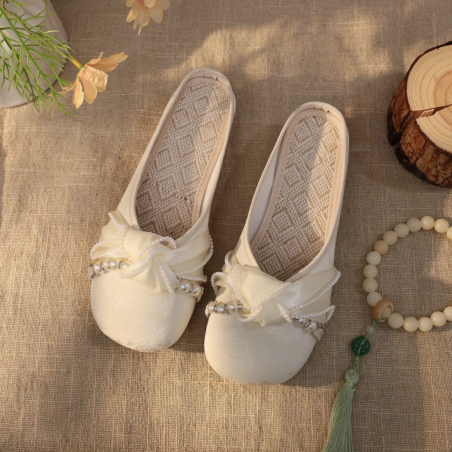 津辰花蕊新款老北京布鞋女包头拖