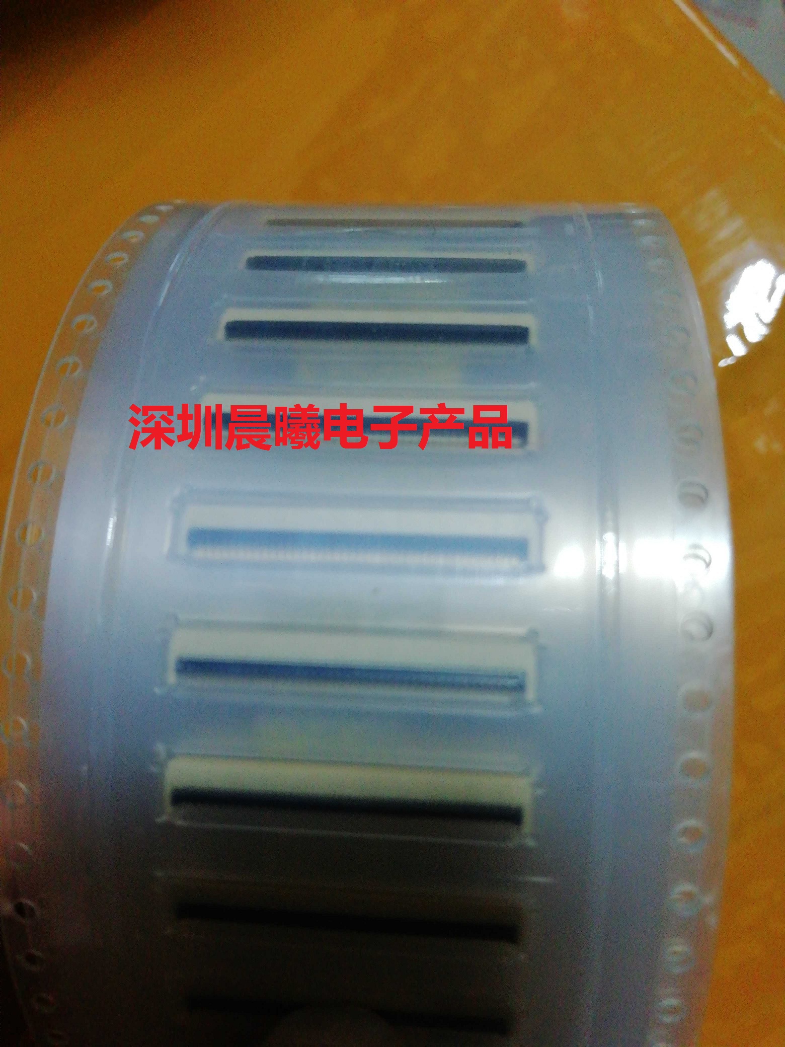 XF2U-4015-3A  XF2U-4015-3A 欧姆龙原装进口连接器40pin反插现货