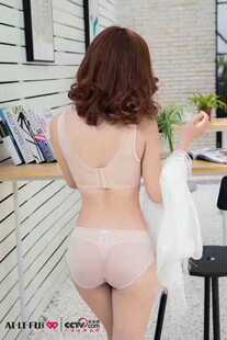 艾里夫桑蚕丝魔幻水晶款聚拢收副乳调整型女士内衣文胸胸罩套装