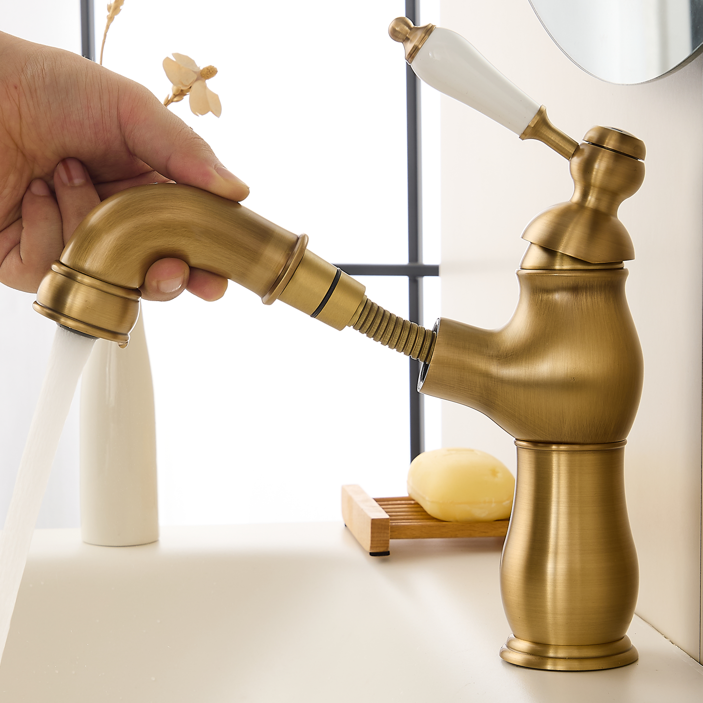 法式复古抽拉式冷热水龙头全铜卫生间洗脸盆伸缩仿古面盆单孔龙头