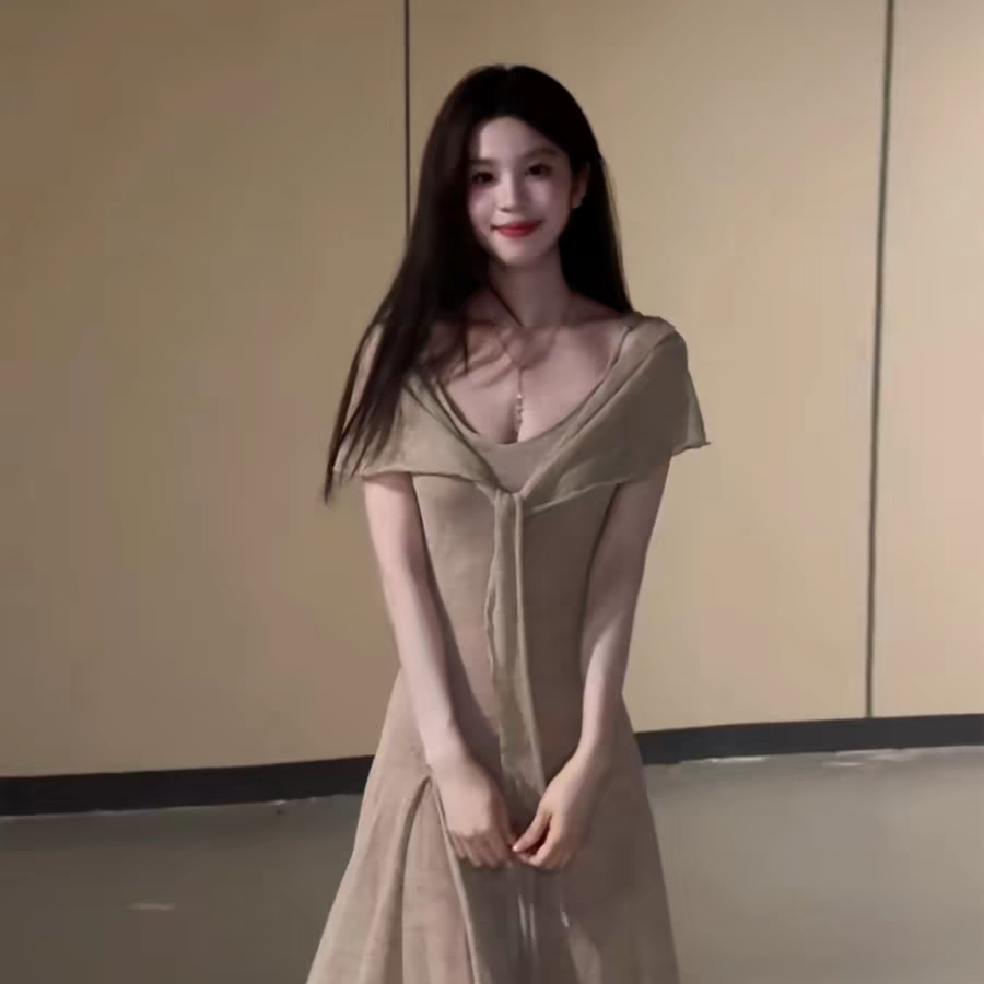 titi小姐姐沙画漫步吊带连衣时尚套装