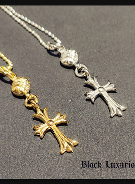 项链黄金色刻字十字架