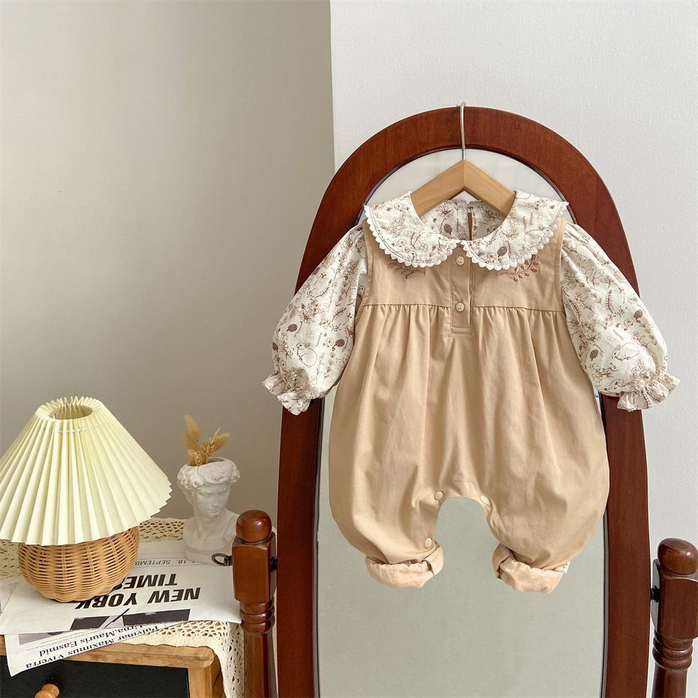 婴儿套装韩版洋气碎花上衣背带裤两件套婴幼儿爬服春秋套装女宝宝