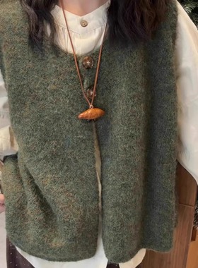 2025春秋新款圆领绿色显白复古宽松毛衣针织马甲无袖外套超好看瘦