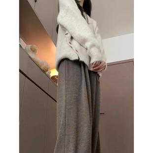 新款 奶fufu软糯马海毛复古女2024秋季 设计感休闲别致开叉针织上衣