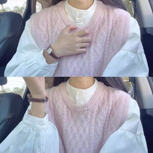 法式粉色绞花正肩针织无袖马甲女秋冬叠穿短款坎肩背心上衣外搭厚