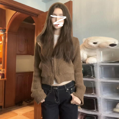 美拉德拉链连帽毛衣软糯短款