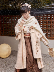 китайский костюм 十三余小豆蔻儿[绒梅]国风刺绣冬季保暖毛绒披肩围巾日常出街搭配