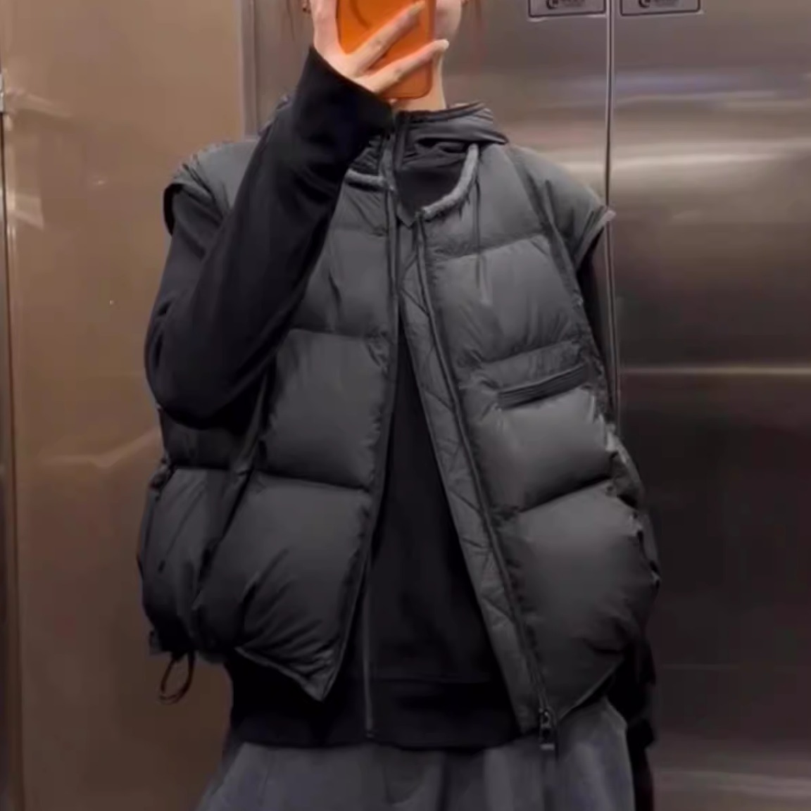 专柜大牌撤回尾单捡漏外贸高端羽绒马甲女短款坎肩高级感马夹背心