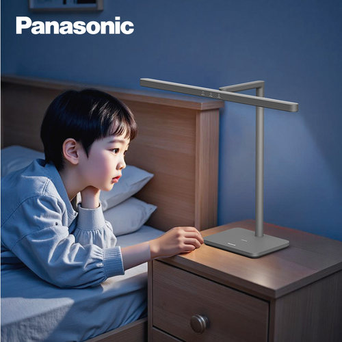 松下全光谱护眼台灯国4A级