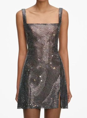 SP纯原2026早春新款灰色方领重工水钻吊带连衣裙显瘦小香风短裙女