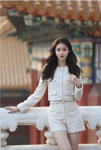 秋冬季 套装 复古奶油米白色金丝线小香水晶钻扣外套上衣短裤 SP法式