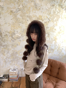 Carbon Water仿狐狸气质毛绒围巾女秋冬毛球可爱围脖