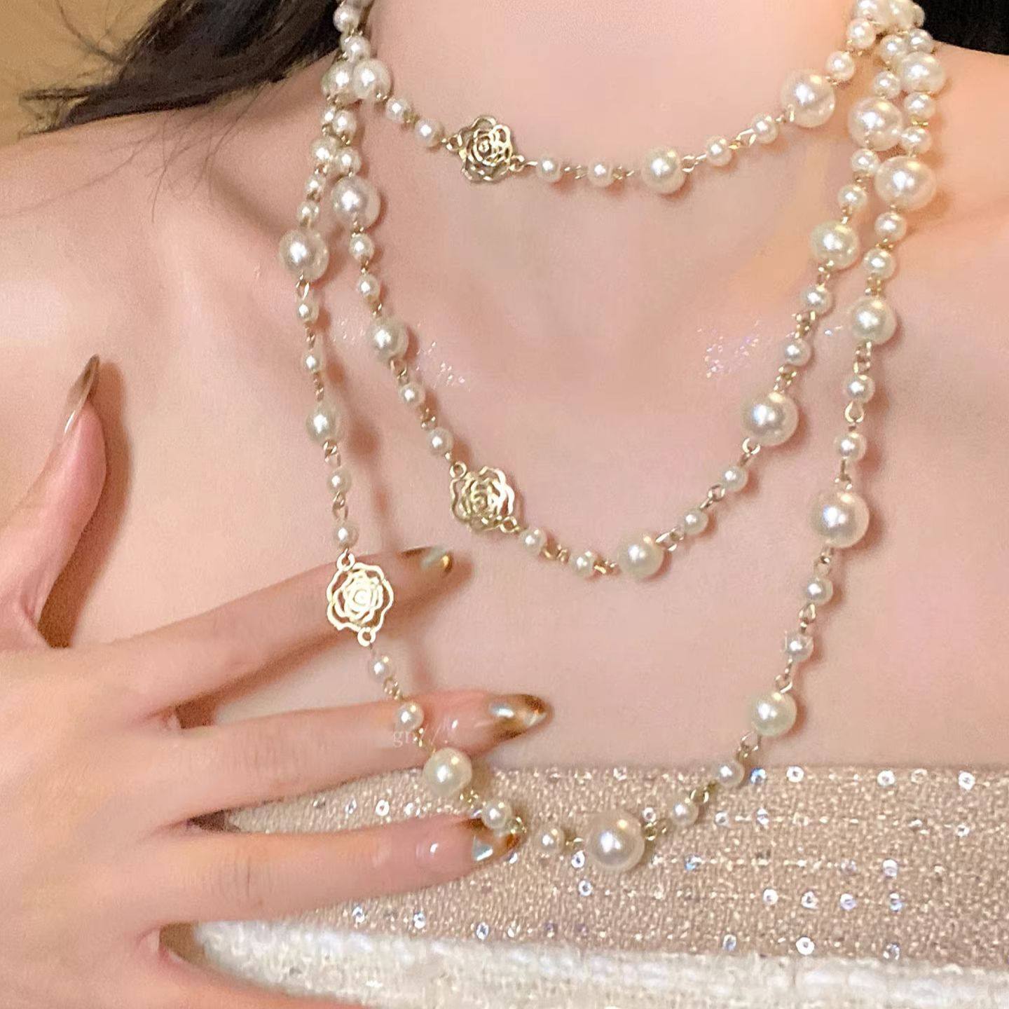 法式山茶花珠珠项链女大气高档毛衣配饰2026新款双层叠戴锁骨链,饰品/流行首饰/时尚饰品新,项链,淘宝优惠券,粉丝福利购,淘宝优惠卷