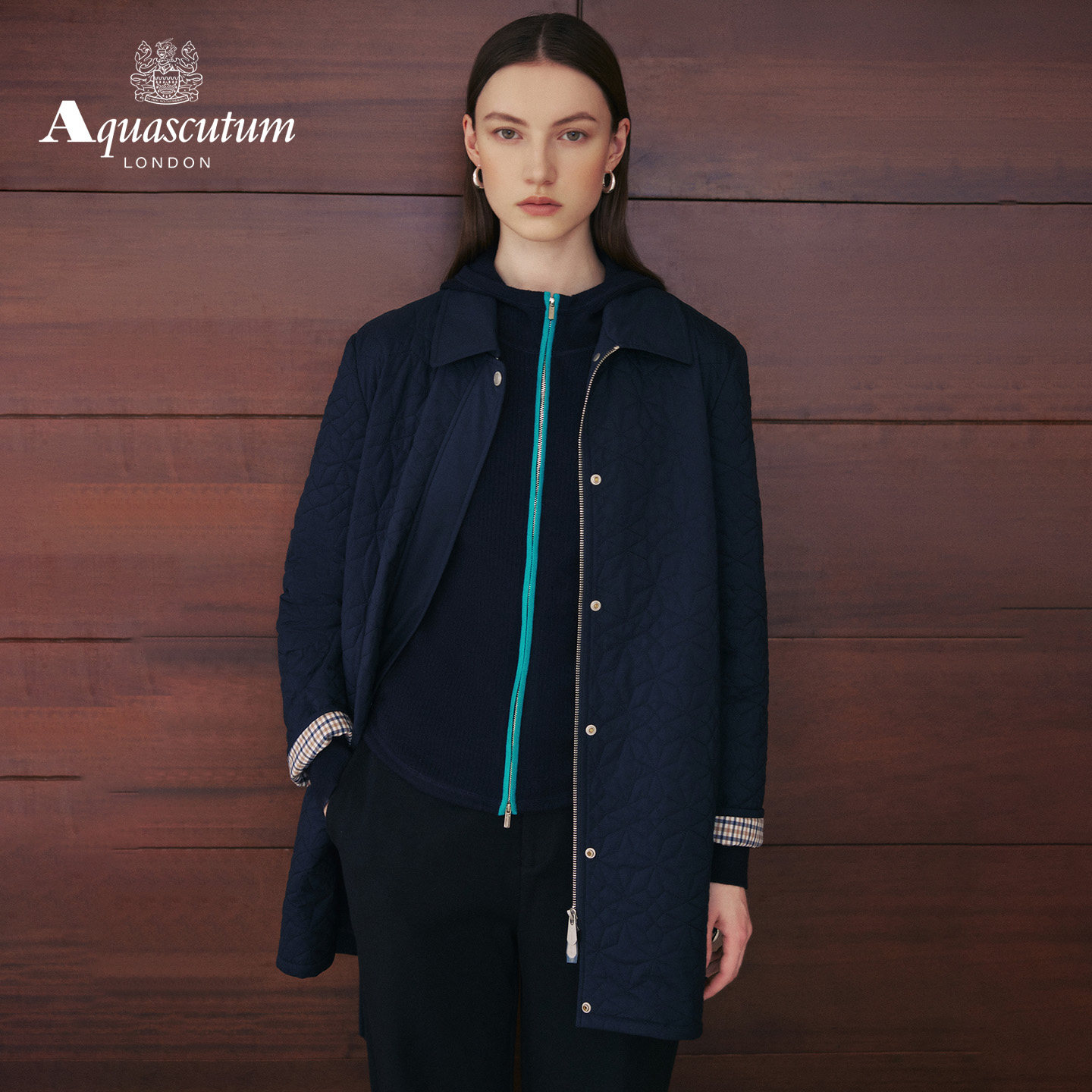 Aquascutum/雅格狮丹秋冬新品女时尚挺括衔缝中长款棉服外套气质