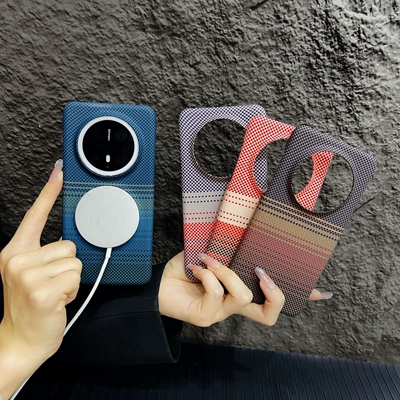 适用华为磁吸磨砂散热外壳