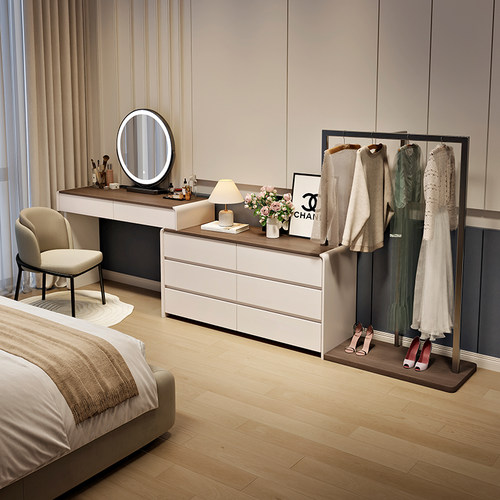2025新款实木高级感梳妆台卧室现代简约斗柜一体床尾化妆桌带衣架