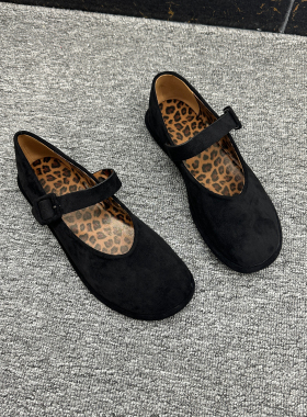 复古感拉满！外贸出K圆头绒面平底单鞋复古百搭一字扣玛丽珍女鞋